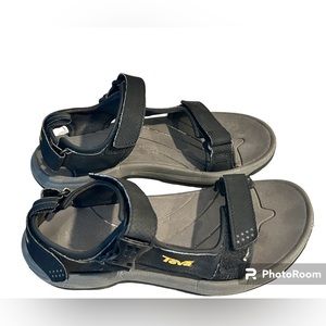 Classic Black Teva River sandals. Barely worn men’s size 8